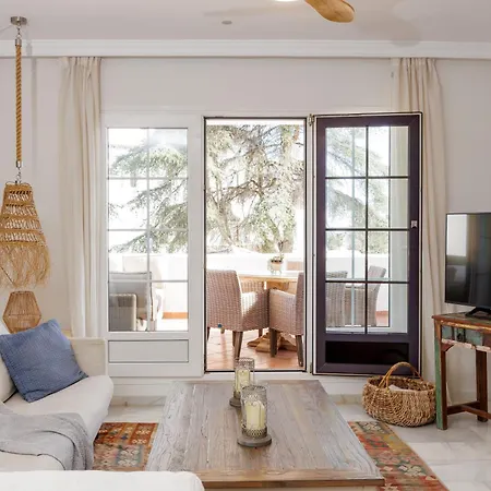 Appartement Banus - Banus - Nueva Andalucia - Aldea Blanca Complex - Premium 2br - 2ba - Double Outdoor Terrace - Stunning Sea Views - S Pool - Walk To Centro Plaza Shopping - Ideal For Families