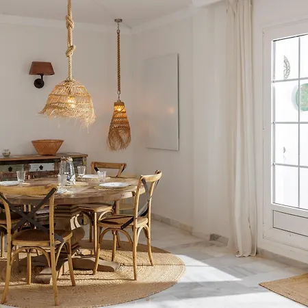 Banus - Banus - Nueva Andalucia - Aldea Blanca Complex - Premium 2br - 2ba - Double Outdoor Terrace - Stunning Sea Views - S Pool - Walk To Centro Plaza Shopping - Ideal For Families * Marbella